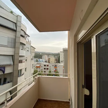 Central Vlore Apartment *